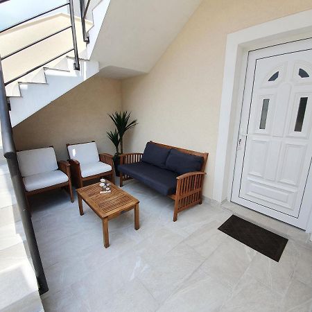 Apartments Dora Vantacici Extérieur photo